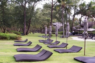 How To Choose The Best Outdoor Patio Table with Umbrella for Your Patio